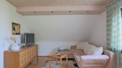 Hofbieber, preiswerte möblierte 2-Zimmer-Wohnung mit Freisitz, Reinigungsservice möglich