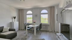 West, Erstbezug in neu möblierte Stadtwohnung mit Balkon, alles funkel-nagel-neu