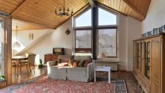 Baunatal, möblierte 4-Zimmer-Wohnung mit Parkett, Balkon und XXL-Wohnzimmer