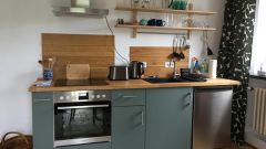 Loschwitz/Wachwitz, möblierte Dachetage mit Garten und Dachbalkon, ruhige Wohnlage, WLAN