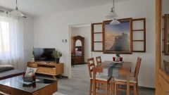 Blasewitz, möblierte Wohnung im separatem Nebengebäude mit Sitzecke im Garten