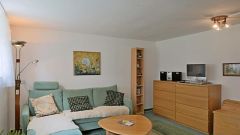 Leubnitz-Neuostra, hübsch möbliertes 2-Zimmer-Domizil im Souterrain, an Wochenendheimfahrer