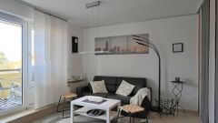 Böllberg-Wörmlitz, neu renovierte und neu möbliertes 1,5-Zi-Apartment mit Aufzug und Balkon